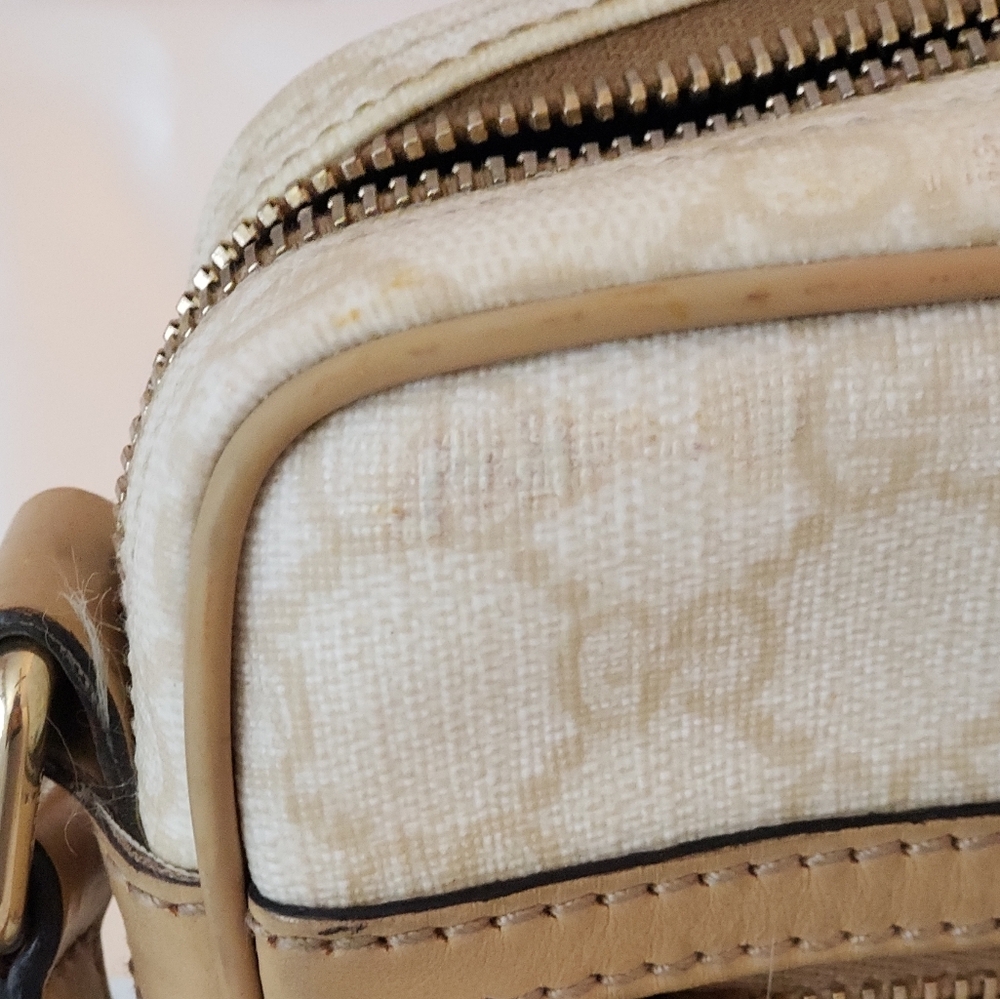Authentic Gucci GG Supreme Camera Bag – Beige/Avorio Crossbody with Leather Trim - Picture 9 of 16